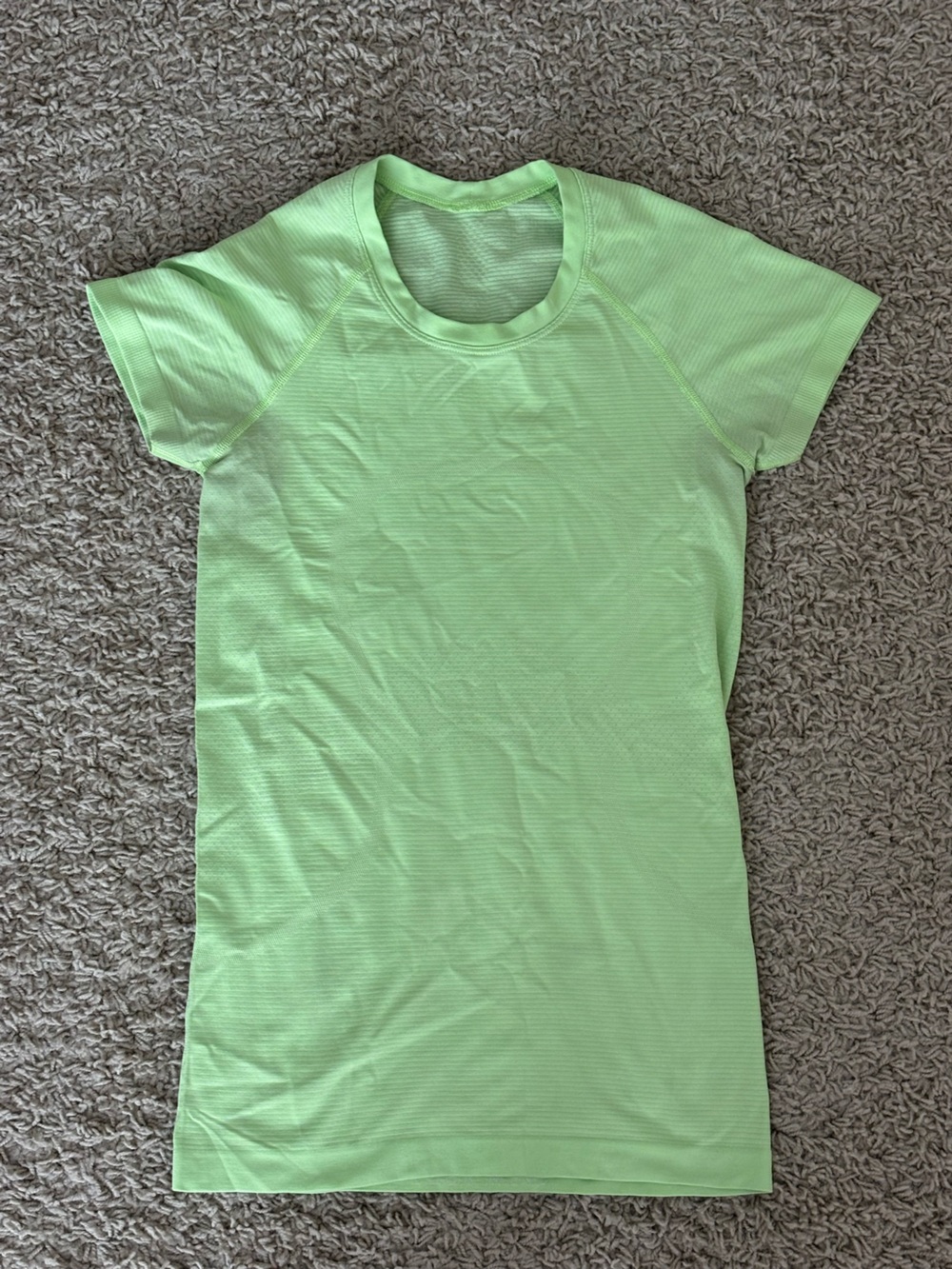 LULULEMON Women’s Short Sleeve Ribbed Tee - Light Green